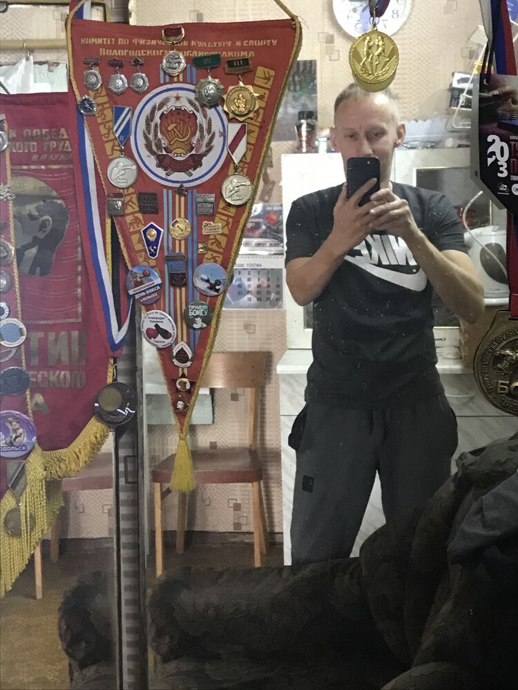  46837172  , 39 ,    