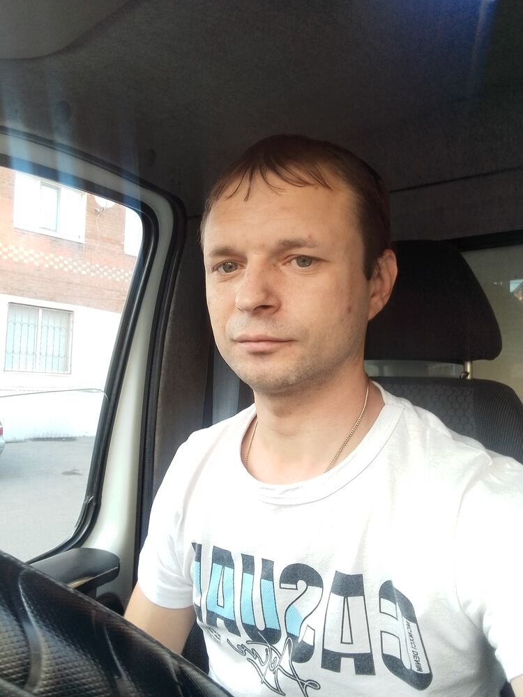  46037782  , 36 ,    