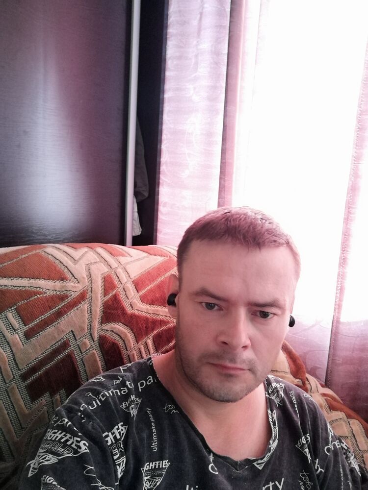  48519042  , 38 ,    