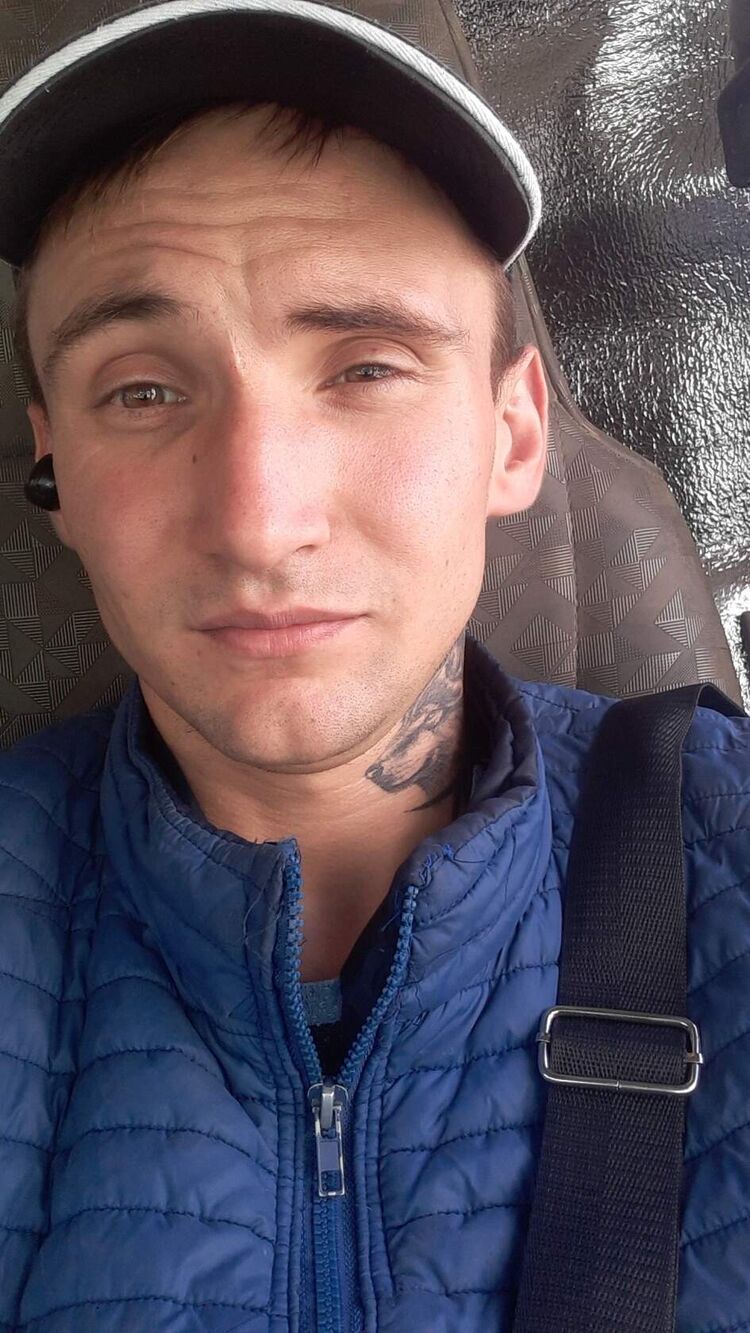  27010162  , 28 ,    -