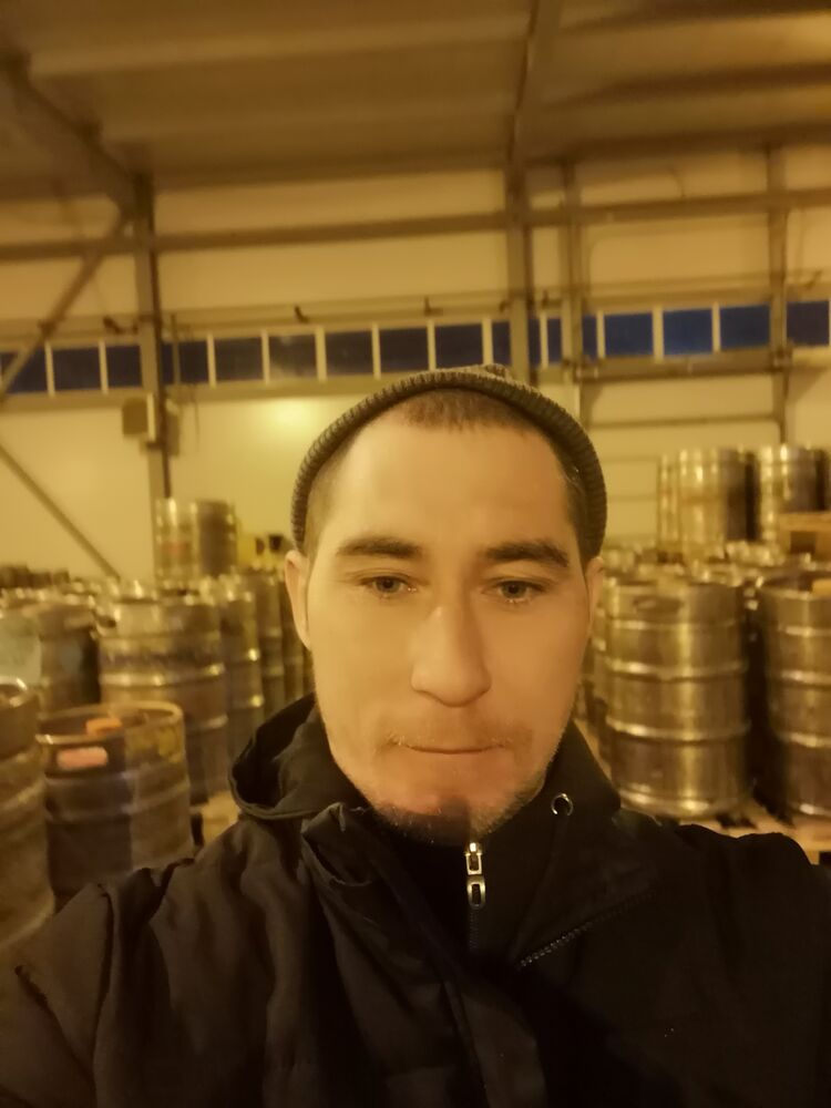  48324232  , 34 ,    
