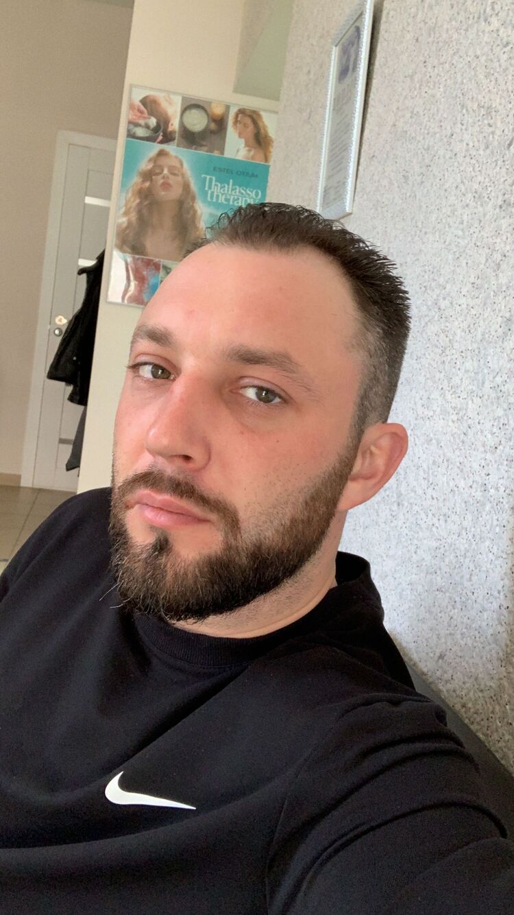  ,   Witalij, 35 ,  