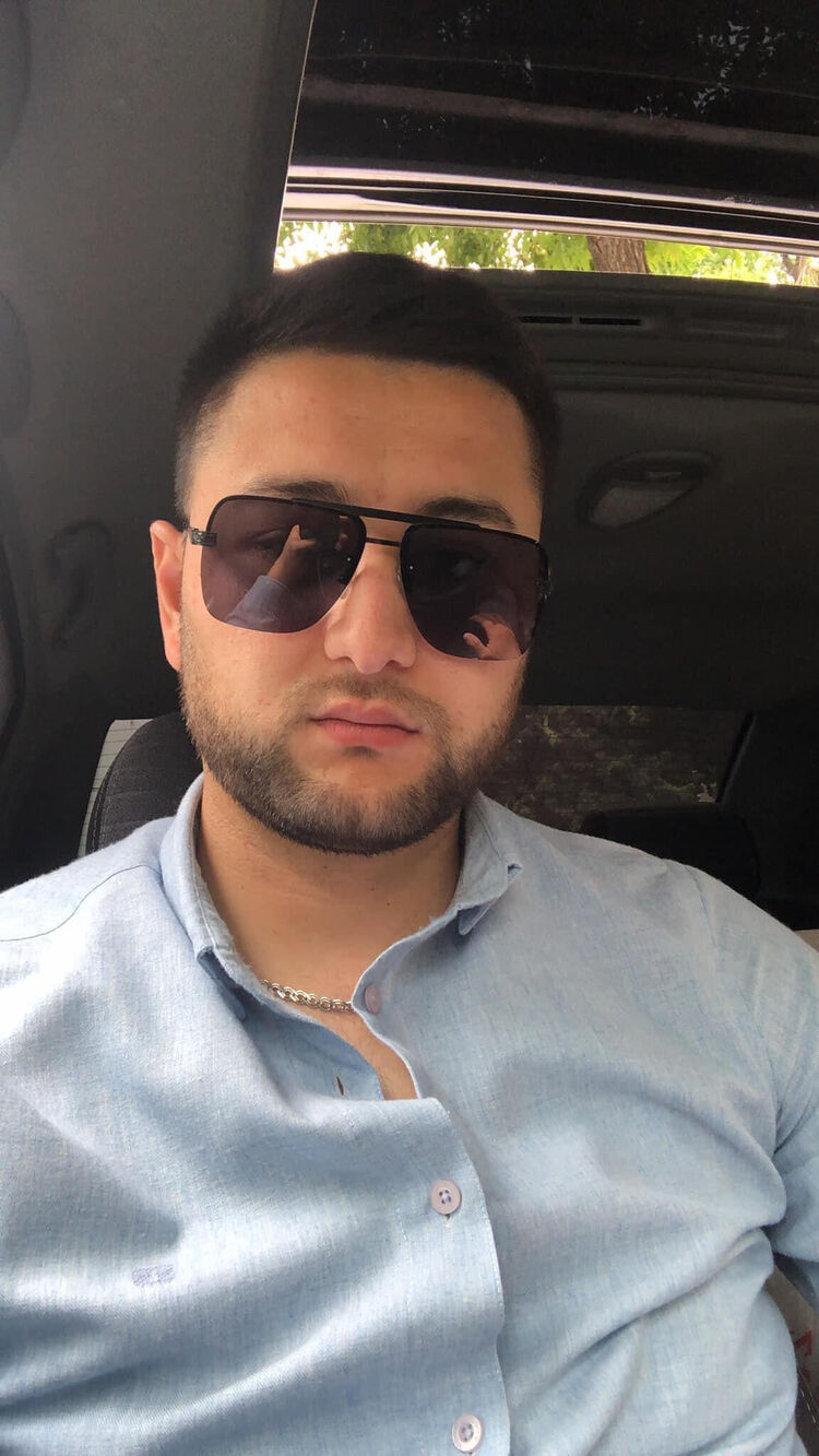  43367282  Shohrux, 33 ,    