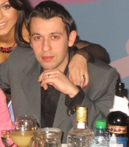  4695112  ARTUR, 45 ,    