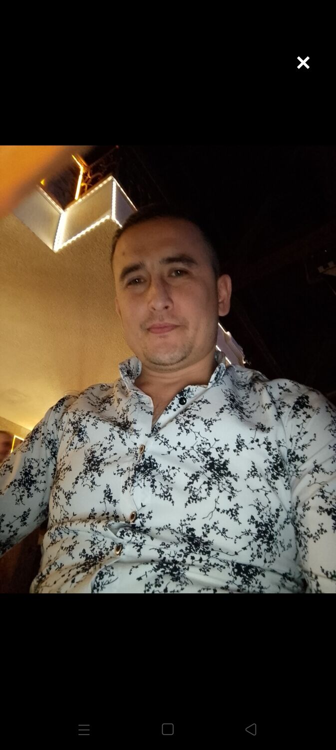  40505842  Jasurbek, 32 ,    