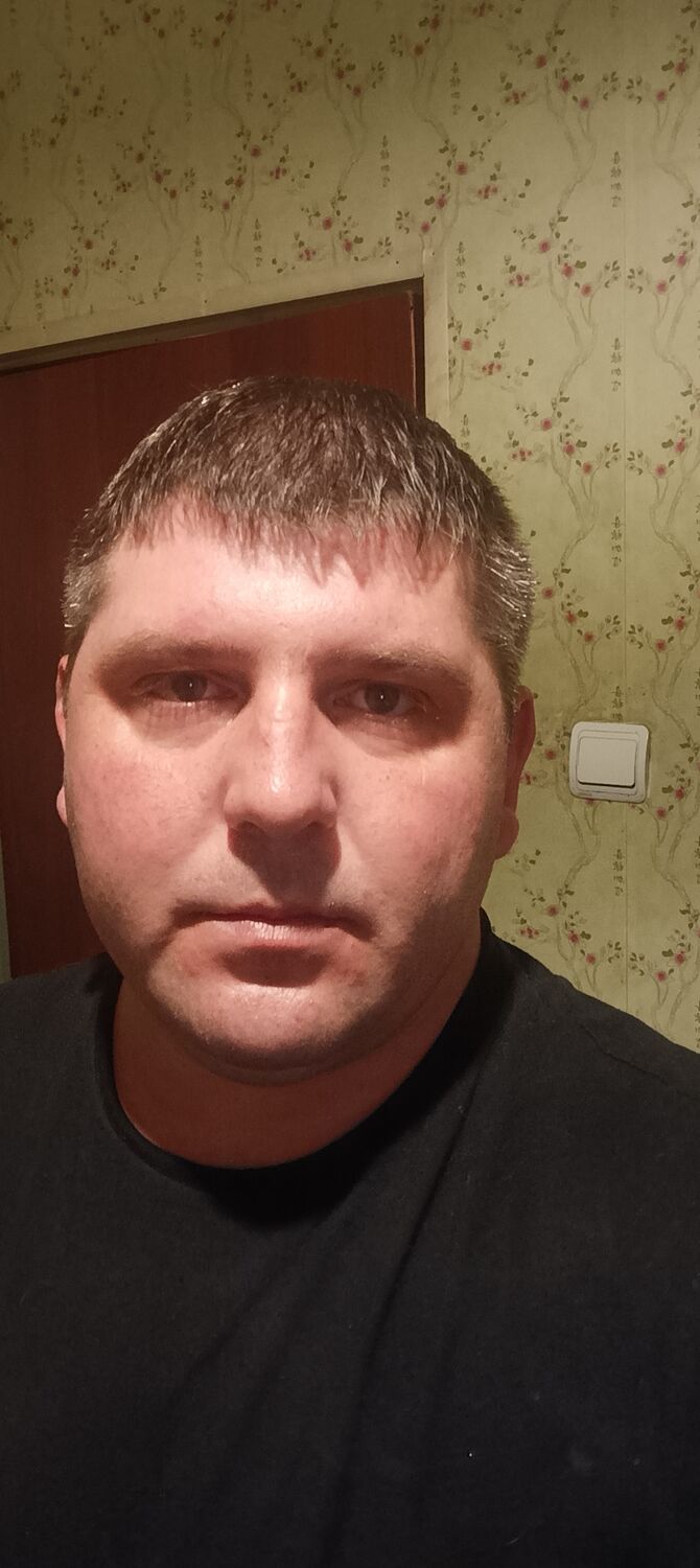  47184722  Denis, 37 ,    
