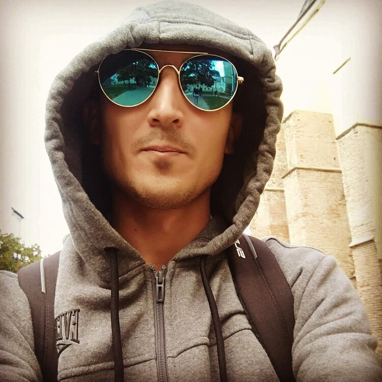  ,   Maksym, 39 ,   ,   , c 