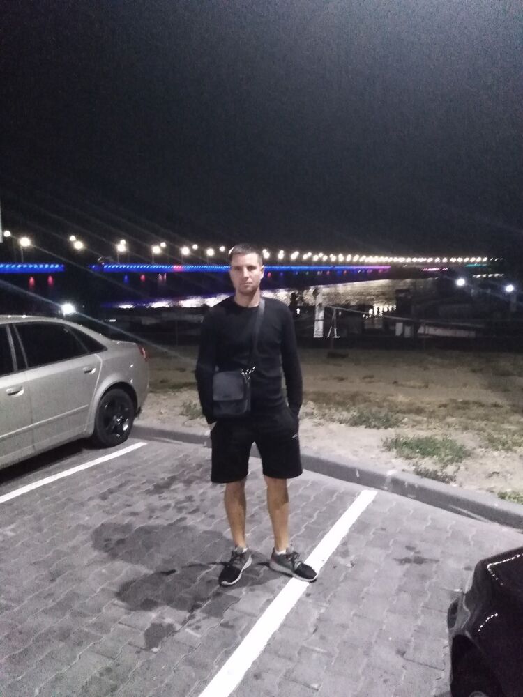 18700992   , 40 ,    