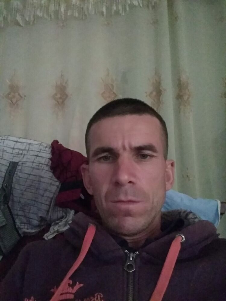  ,   Baxti, 42 ,   ,   , c 