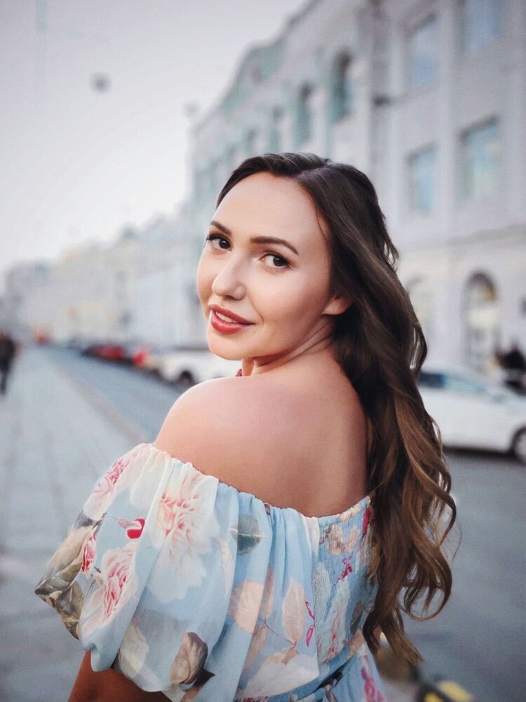  54643692  Nina, 32 ,    