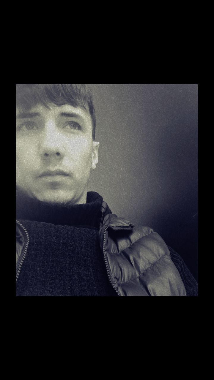 45839702  Shaxriyor, 23 ,    -
