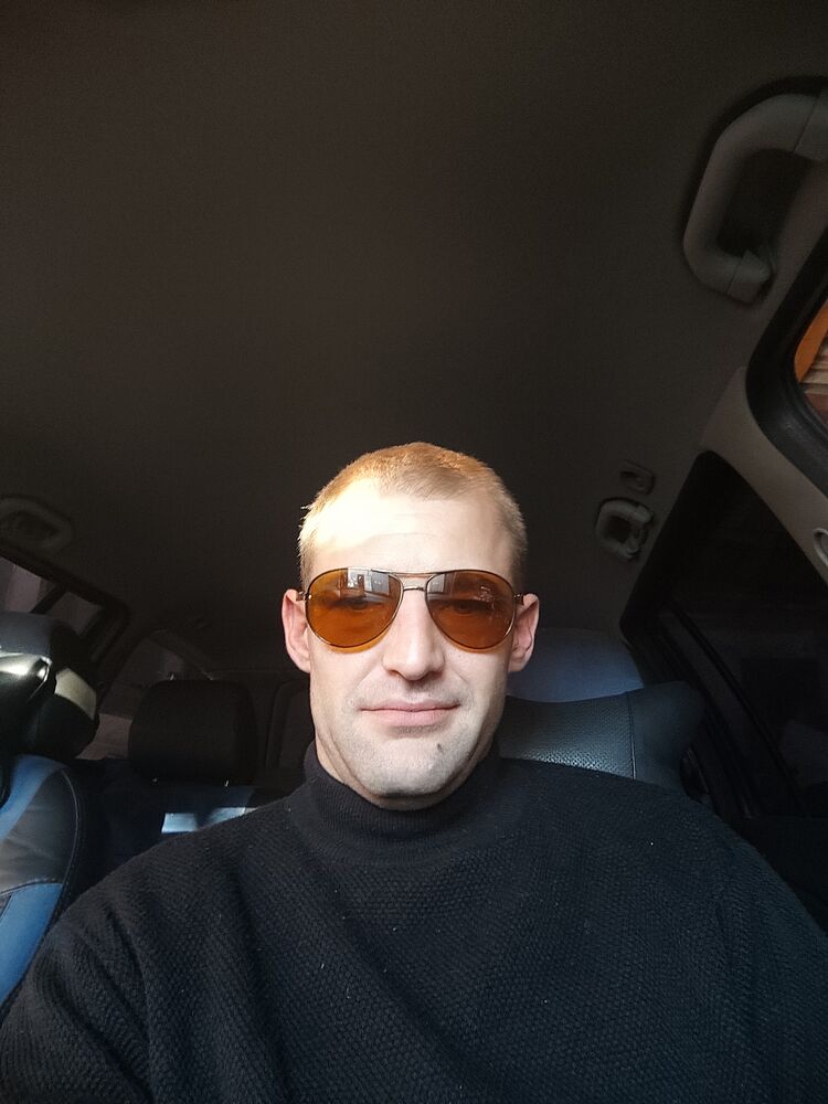  29588032  , 33 ,    
