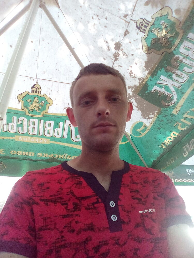  20461942  Andrey, 37 ,    