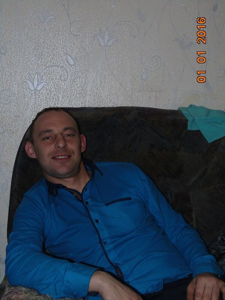  9882702  ˸, 40 ,    