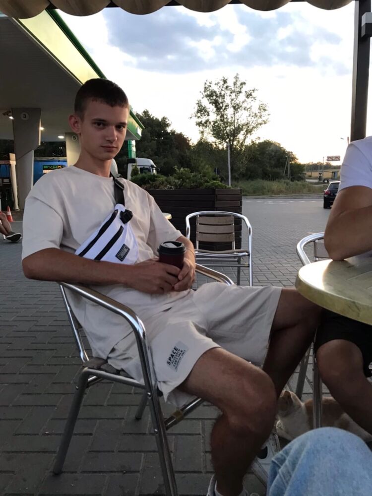  ,   Pasha, 24 ,   ,   , c , 