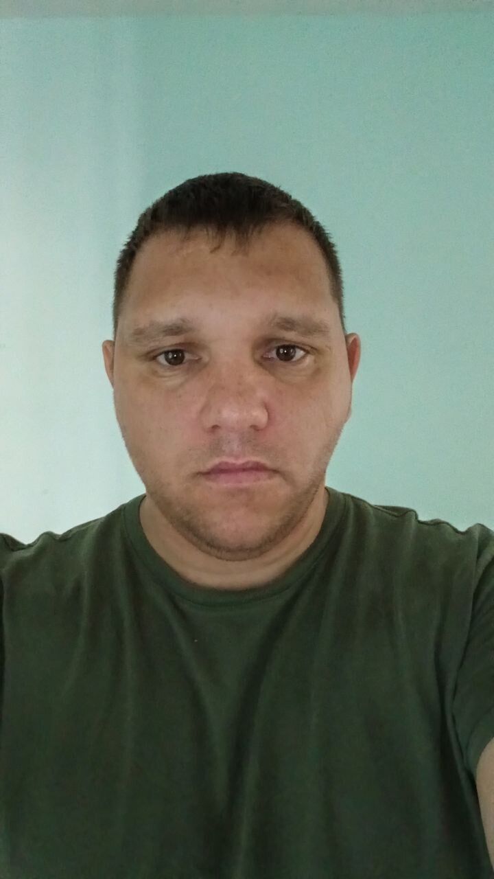 46933322  , 40 ,    