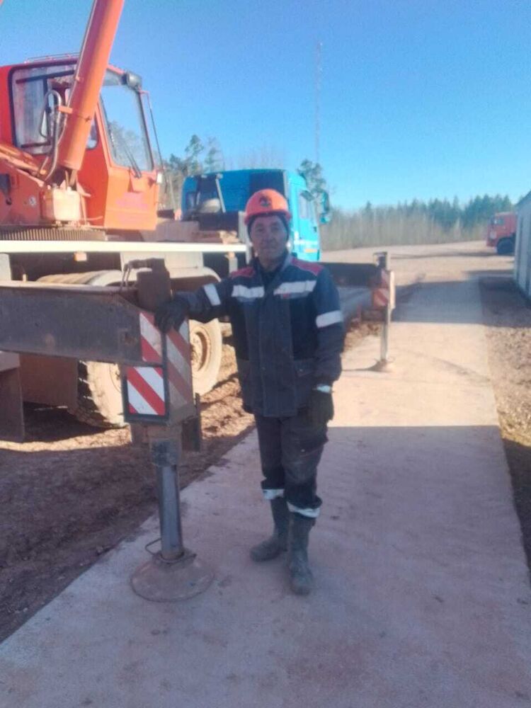  46220872  , 64 ,    
