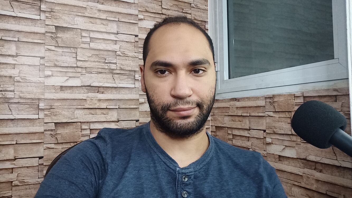  28538442  Ahmed, 32 ,    