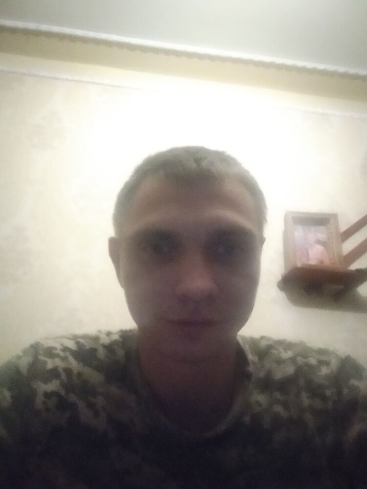  ,   Ruslan, 31 ,   ,   , c , 