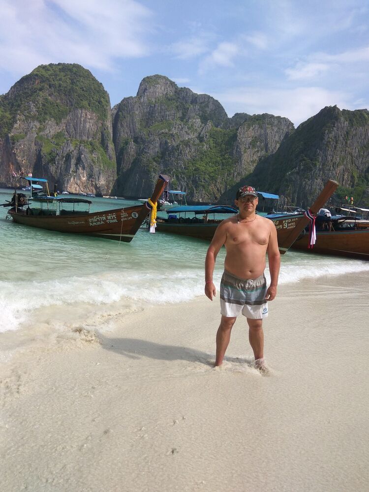  11244862  SlAvA, 49 ,    --