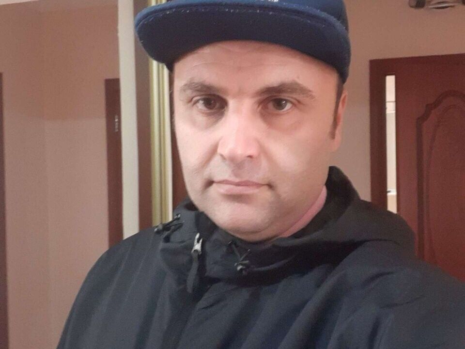  35516082  Arman, 45 ,    