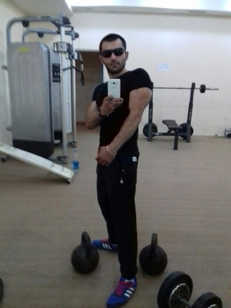  ,   Macho, 32 ,   ,   , c 