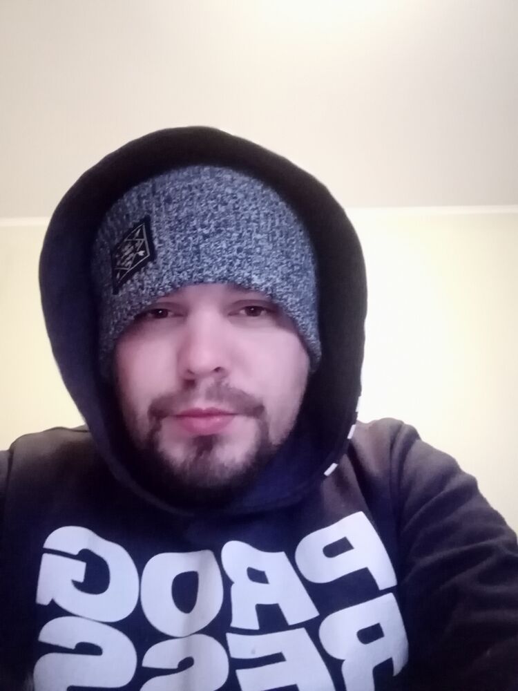  -,   Randy, 40 ,   ,   