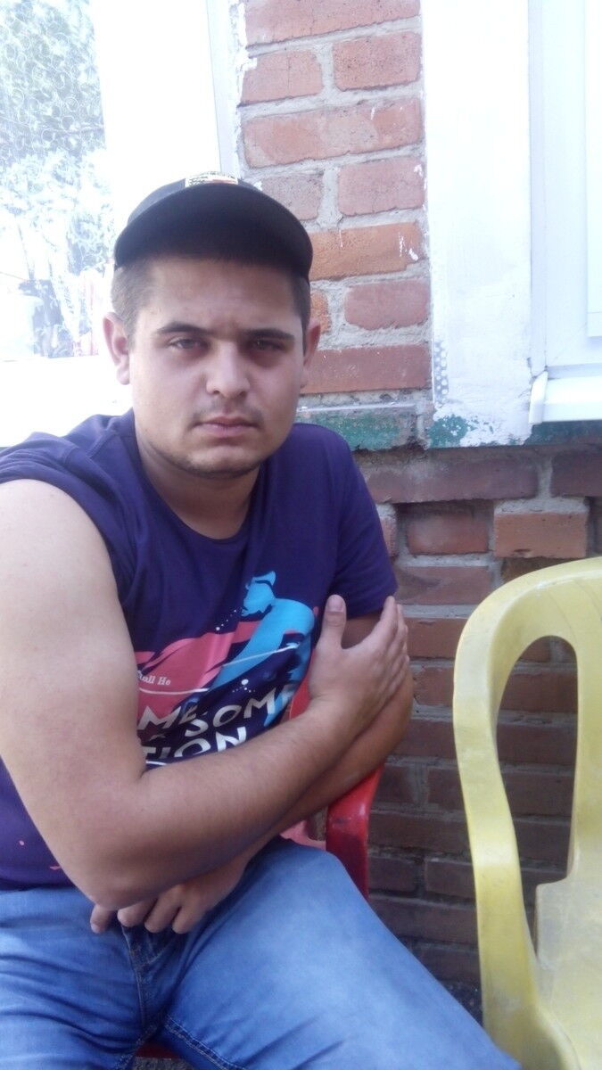  ,   ARTYOM, 33 ,   ,   , c 