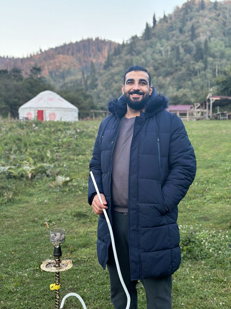  53630182  Qutieba, 25 ,    