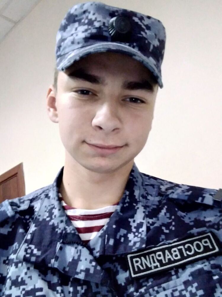  48079392  , 20 ,    