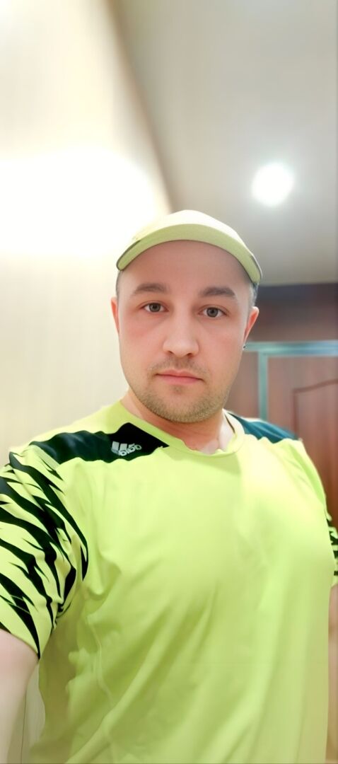  54610472  Aleksandr, 49 ,     