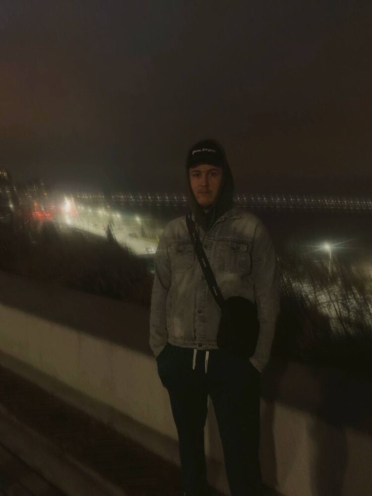  34704682  , 22 ,    