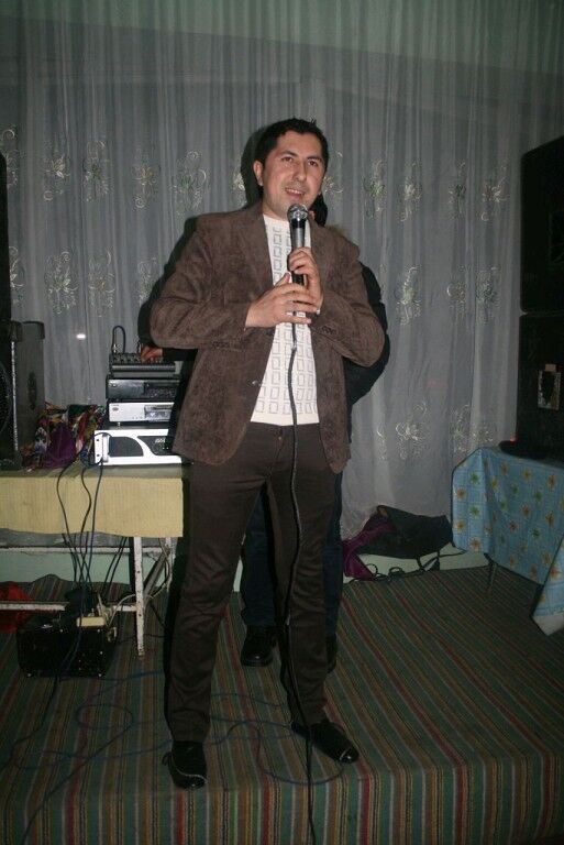  ,   Kamil, 40 ,   ,   , c 