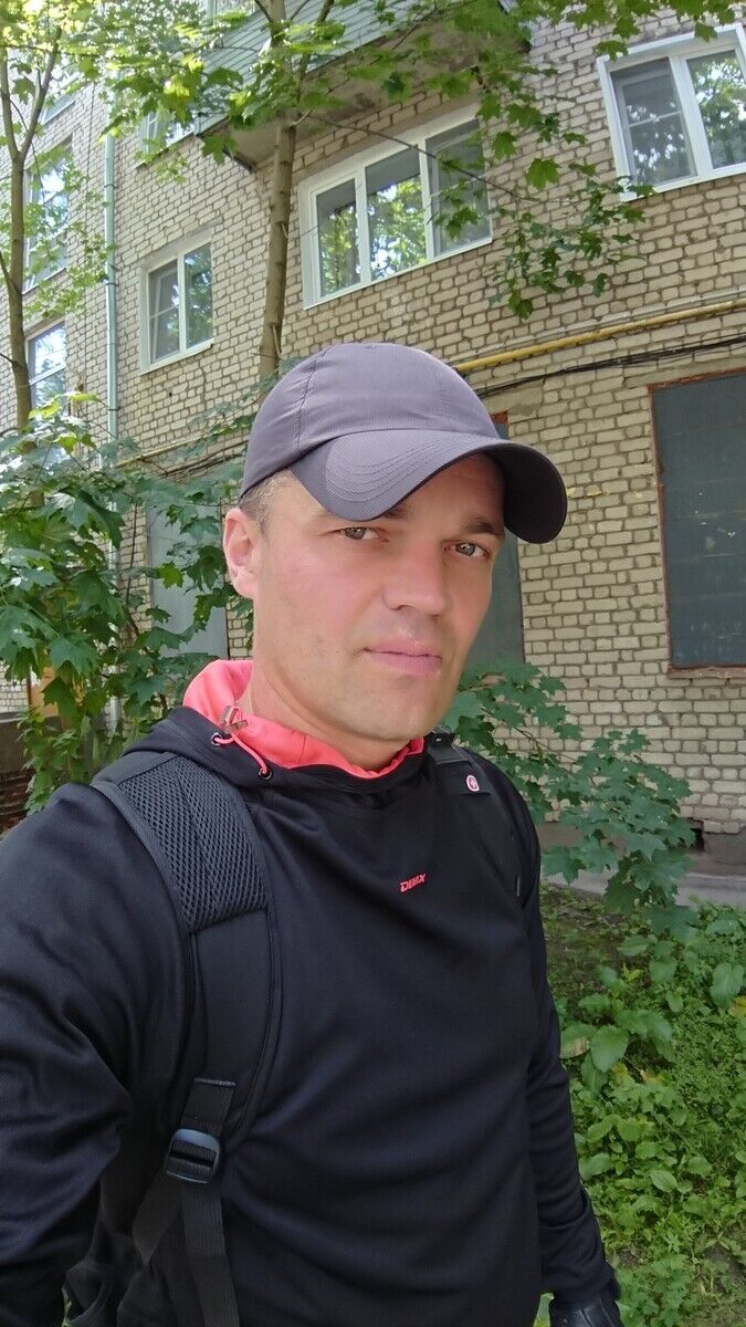  20517902  Alexey, 42 ,    