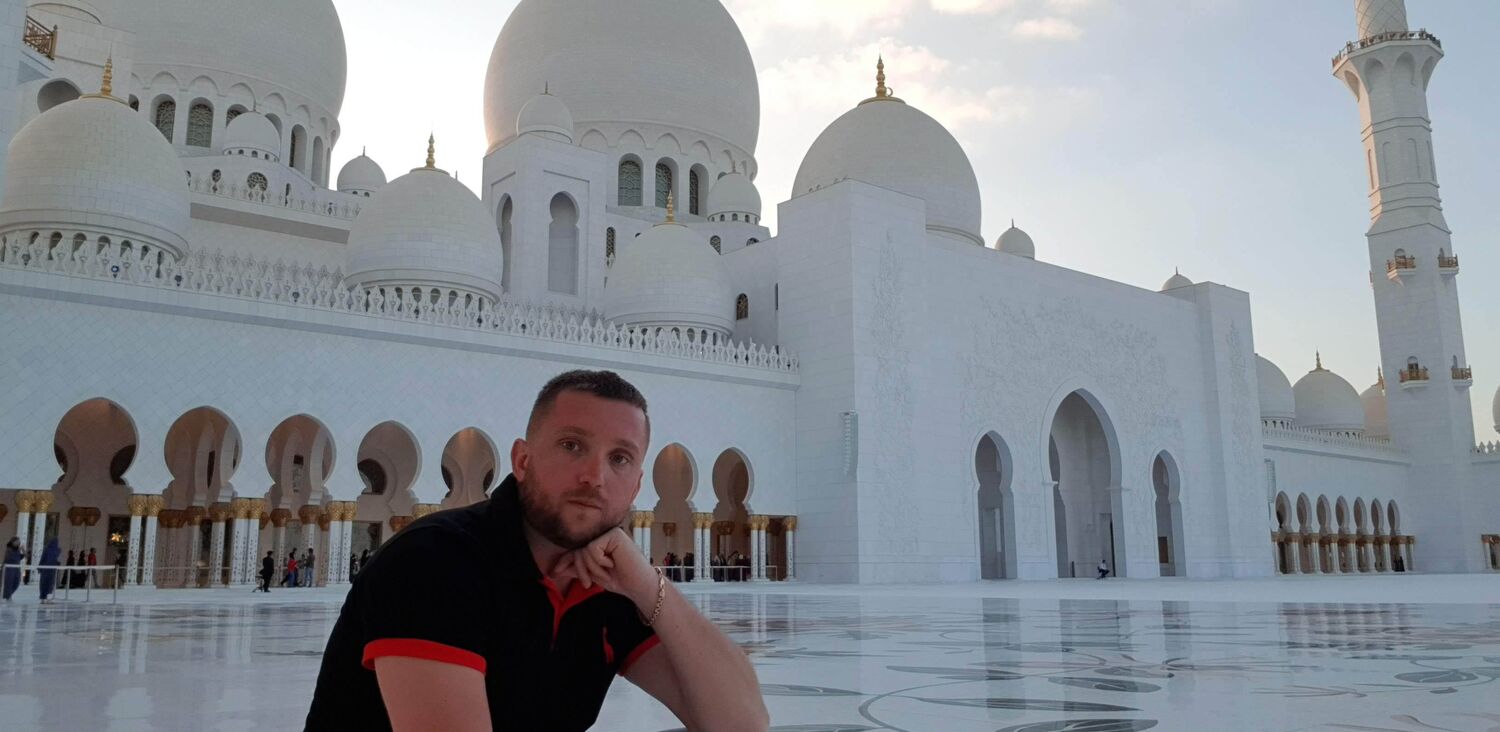  49855422  ANTON, 39 ,    