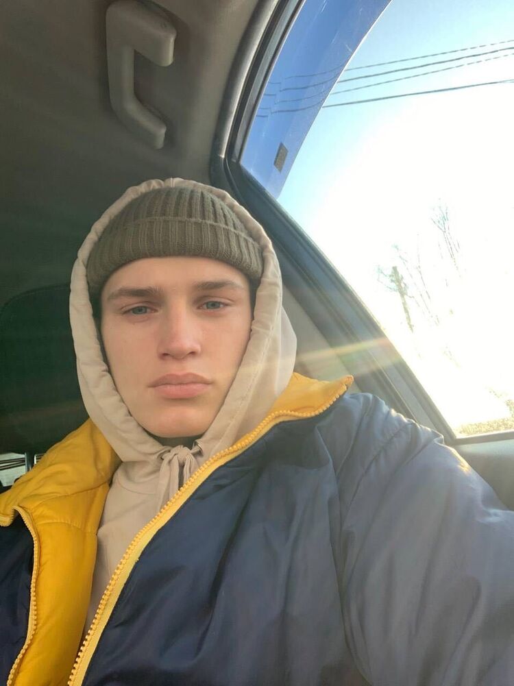 ���� 37851572 ����� ��������, 22 ����, ���� ���������� � ������