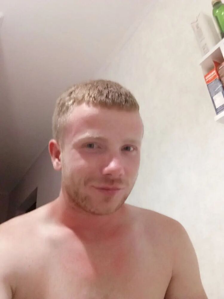  43795632  Pavel, 26 ,    