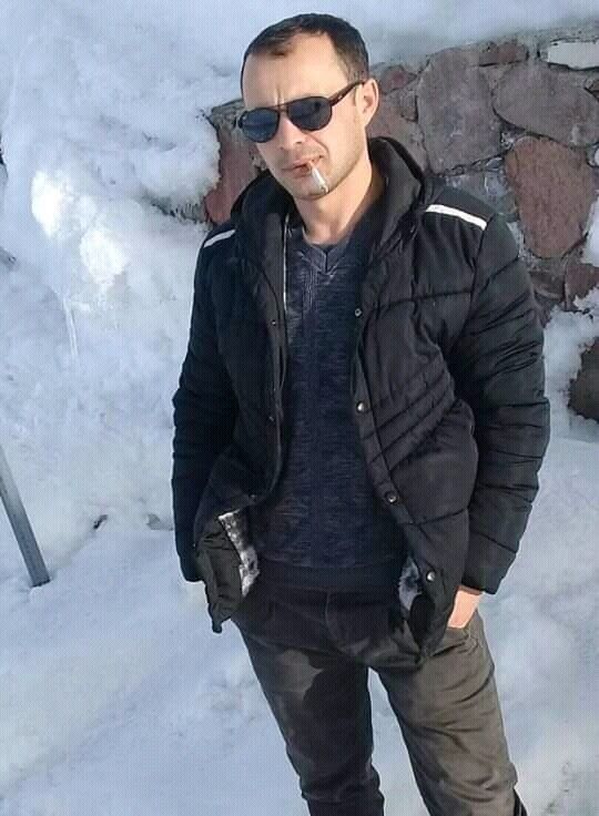  19158972  Zura, 33 ,    