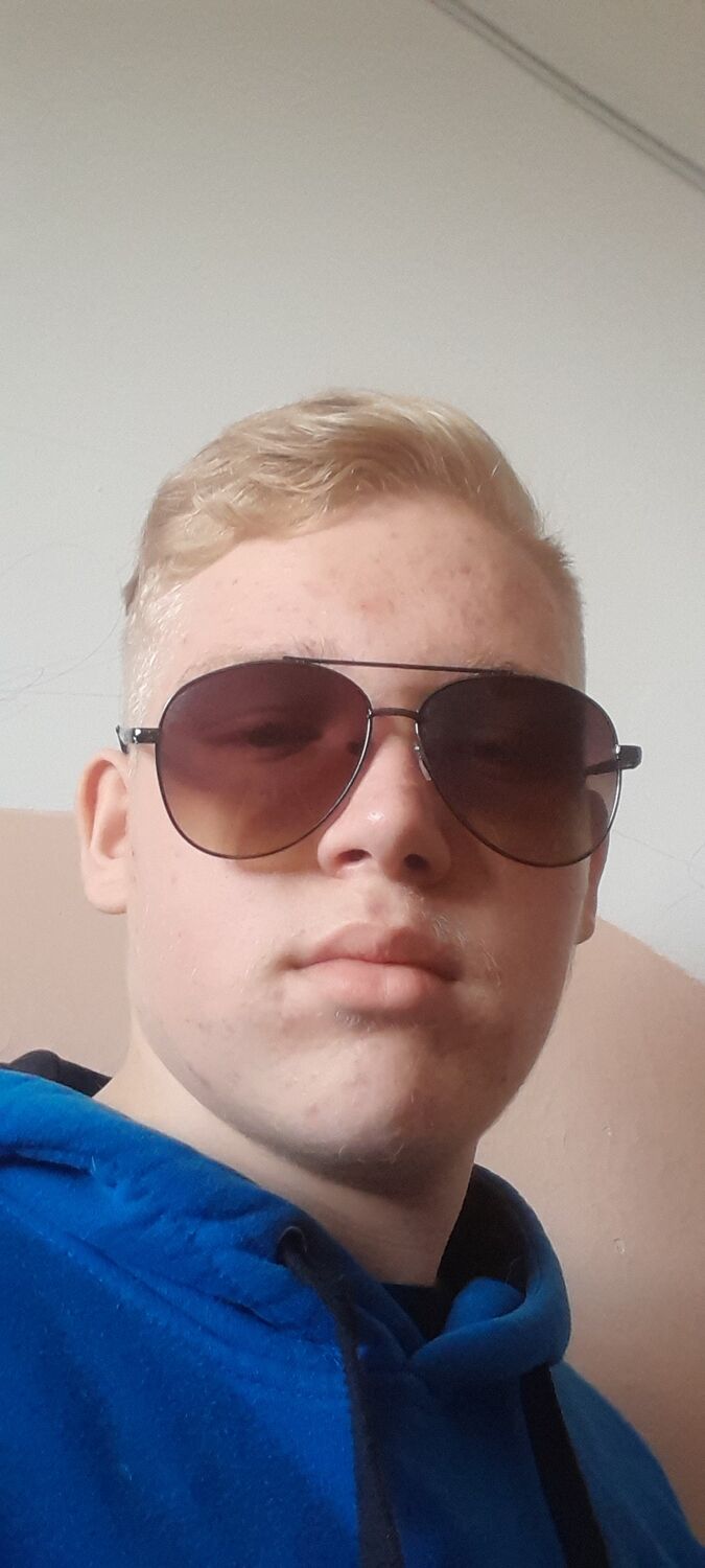 36277742  , 20 ,    
