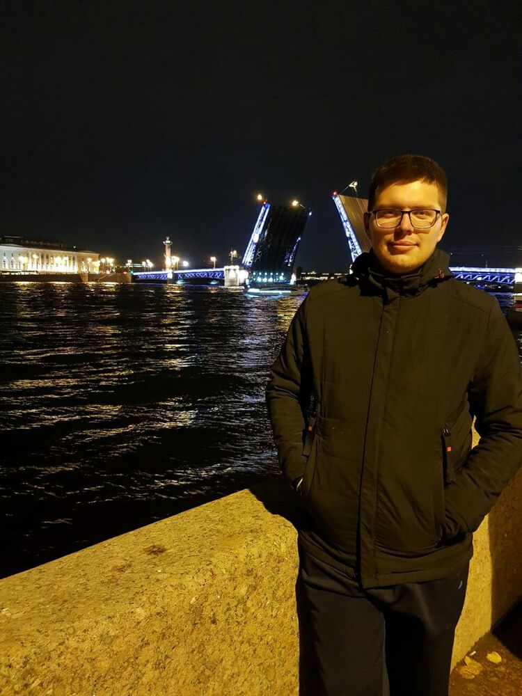  -,   Pavel, 27 ,   ,   , c 