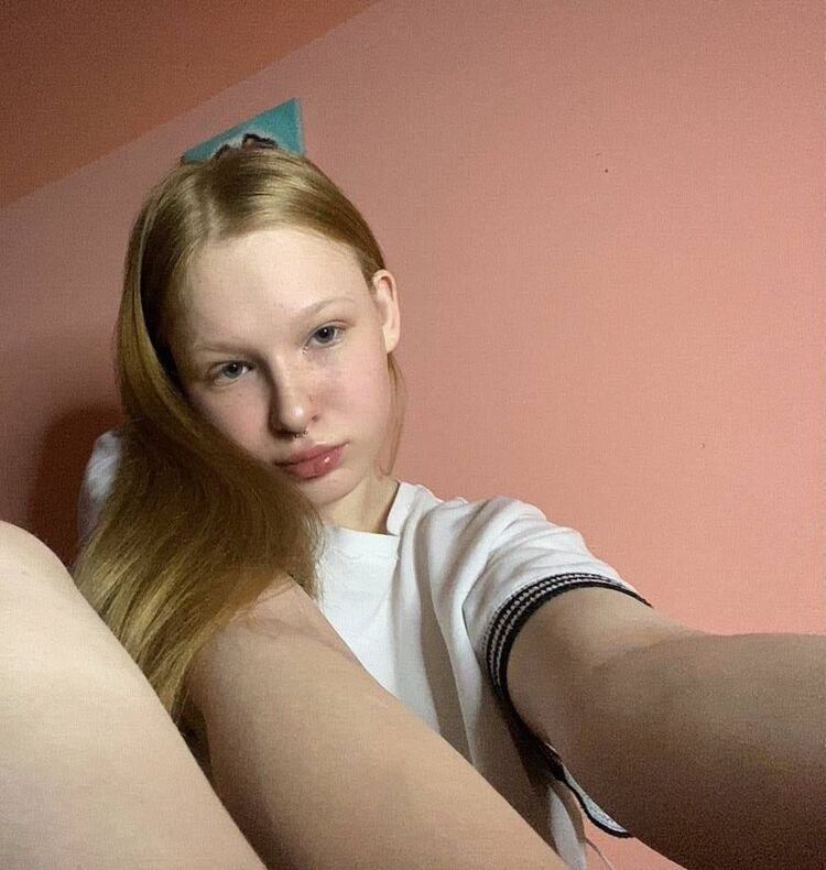  44625802  Kitty, 23 ,    