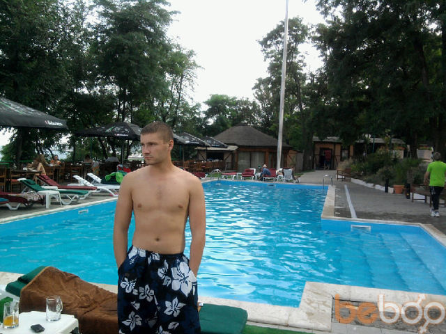  977052  Bogdan, 37 ,    