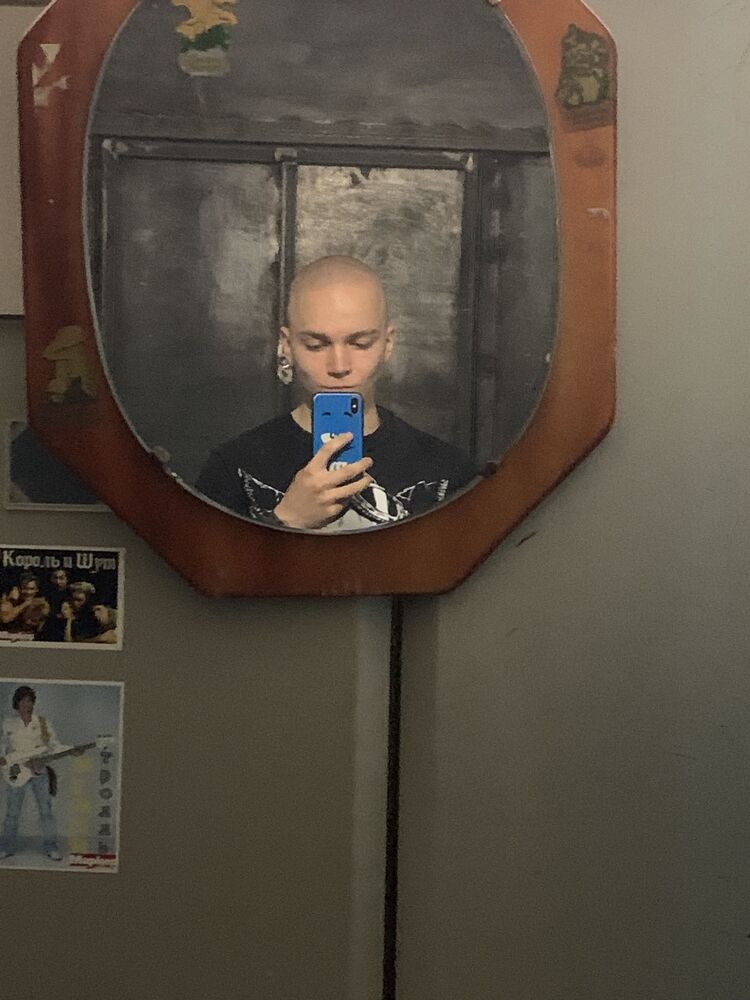 28575702  , 21 ,    