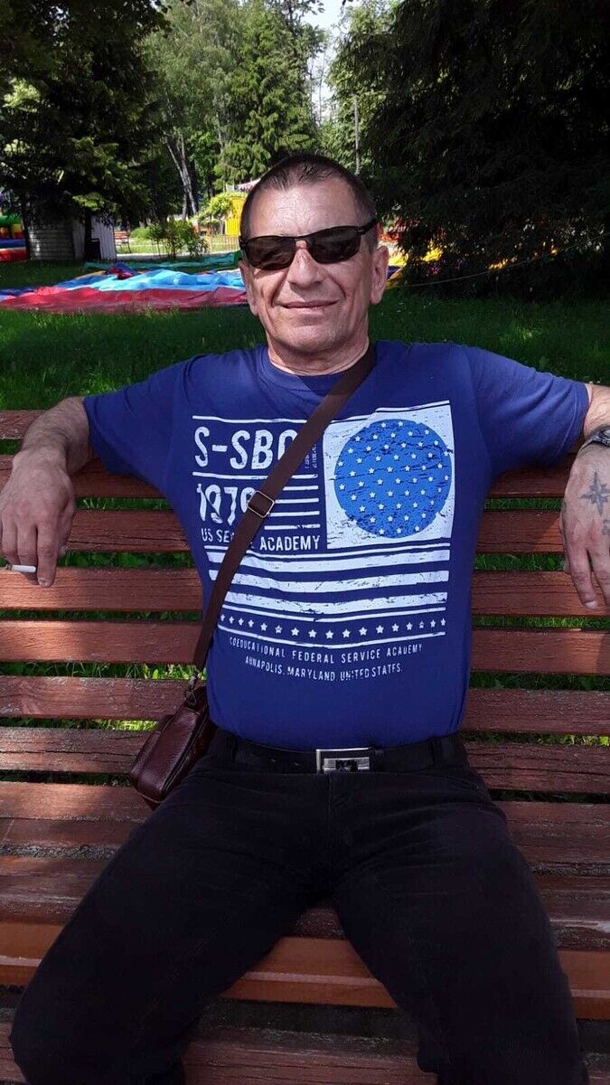  20190002  Sergey, 62 ,    