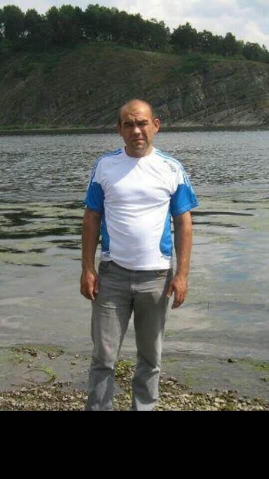 ,   Sergej, 52 ,   ,   , c 