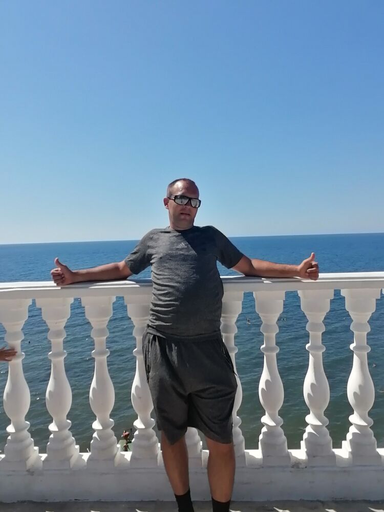  ,   Oleg, 37 ,   ,   , c 