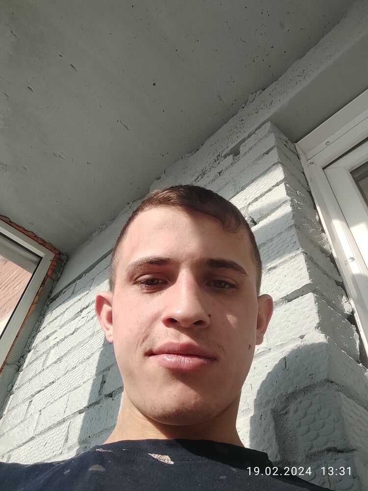  41332702  , 23 ,    