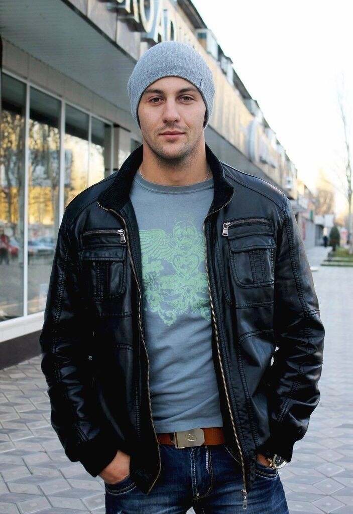  ,   Stas, 39 ,   