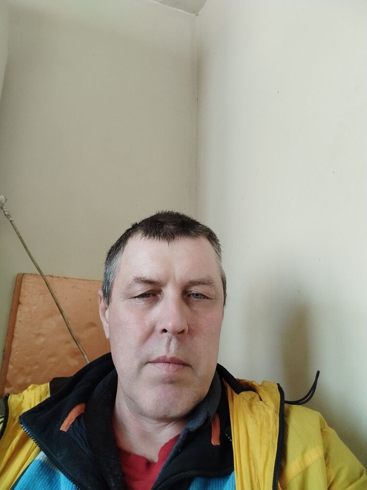  36987302  , 52 ,    