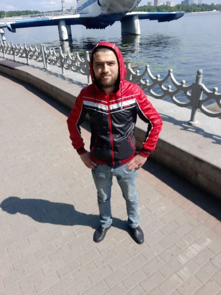 ,   Shuhrat, 30 ,     , c 